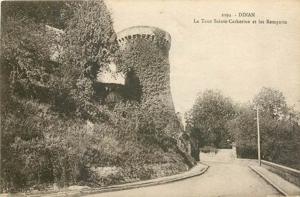 Dinan - Ansicht der Sainte-Catherine-Turm und der Mauern — Verlag Laurent Négrines, Nr. 2294 - Vorderseite