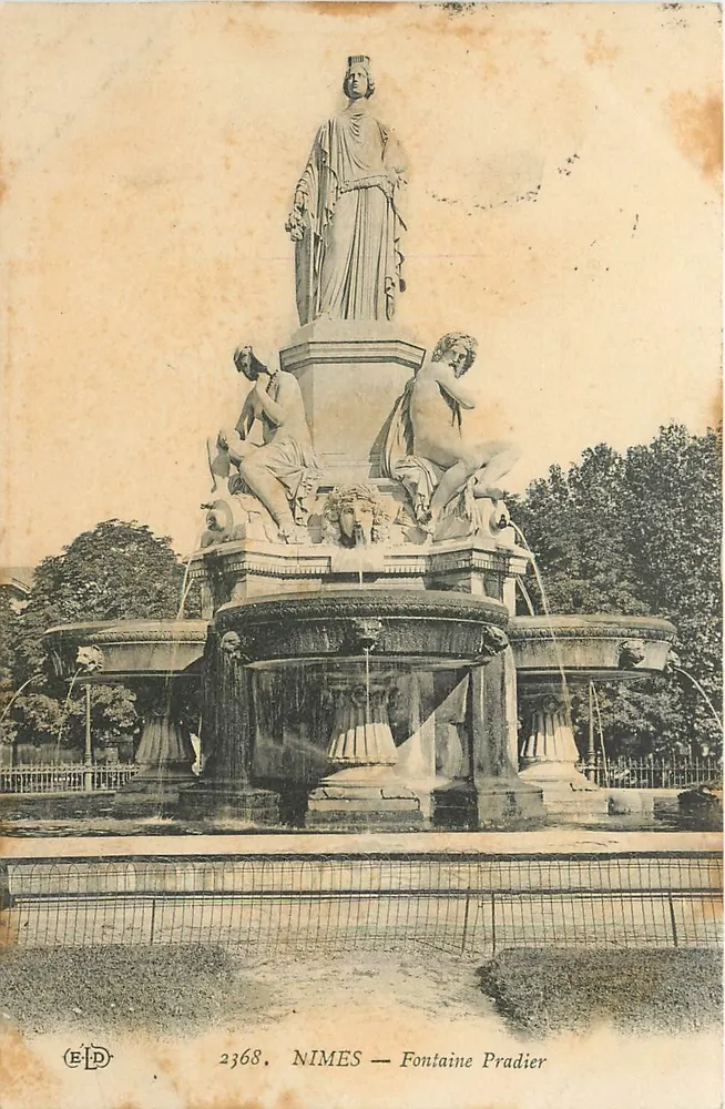 Nîmes — Fonte Pradier — Editor ELD, n° 2368 - Frente