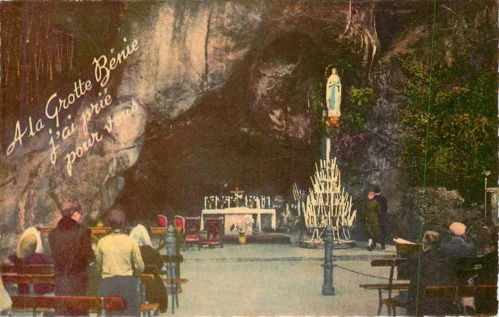 Gruta de Lourdes — Nossa Senhora de Lourdes — Edições H. P. Lourdes - Frente