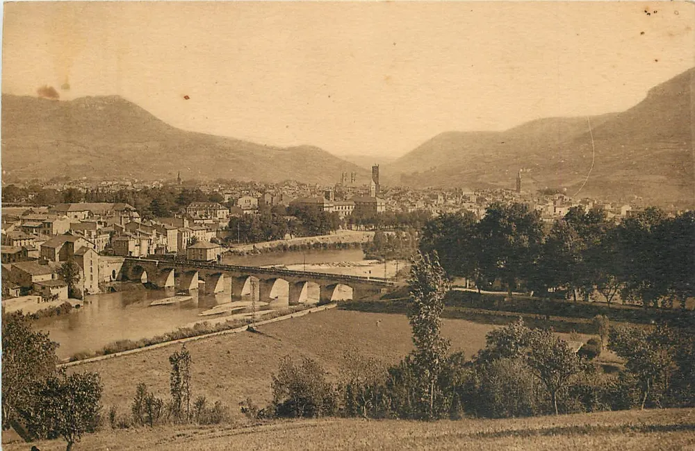 Millau — Vista Geral — Editor Toulouse - Frente