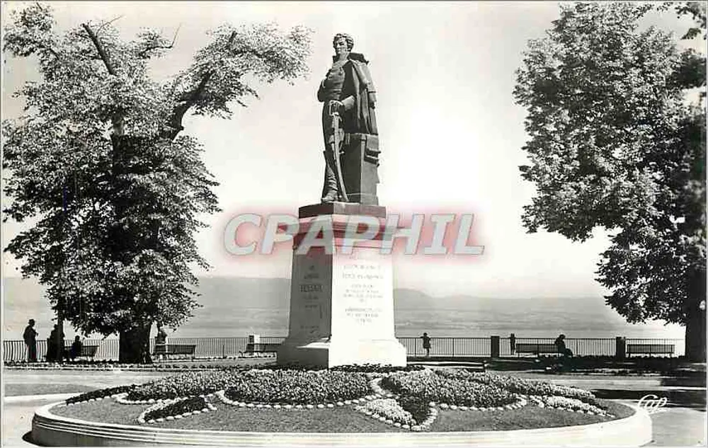 थोनॉन-लेस-बैंस — जनरल डेसैक की प्रतिमा — C.A.P., पेरिस - आगे