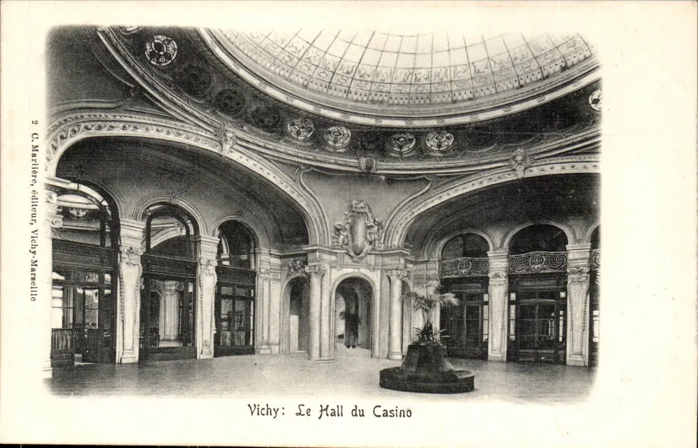 Vichy: O Salão do Cassino — C. Marthète, editor Vichy Marseille, n°2 - Frente