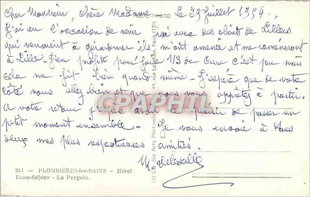 Escaliers et jardin verdoyant — PLOMBIÈRES-LES-BAINS — éditeur Cap - Verso