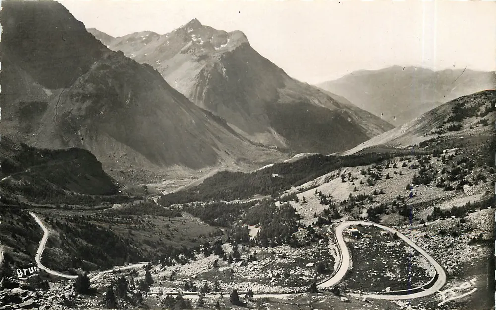 Col de la Cayolle — Alt. 2352 m. — Edições Marignard de Gimez - Frente