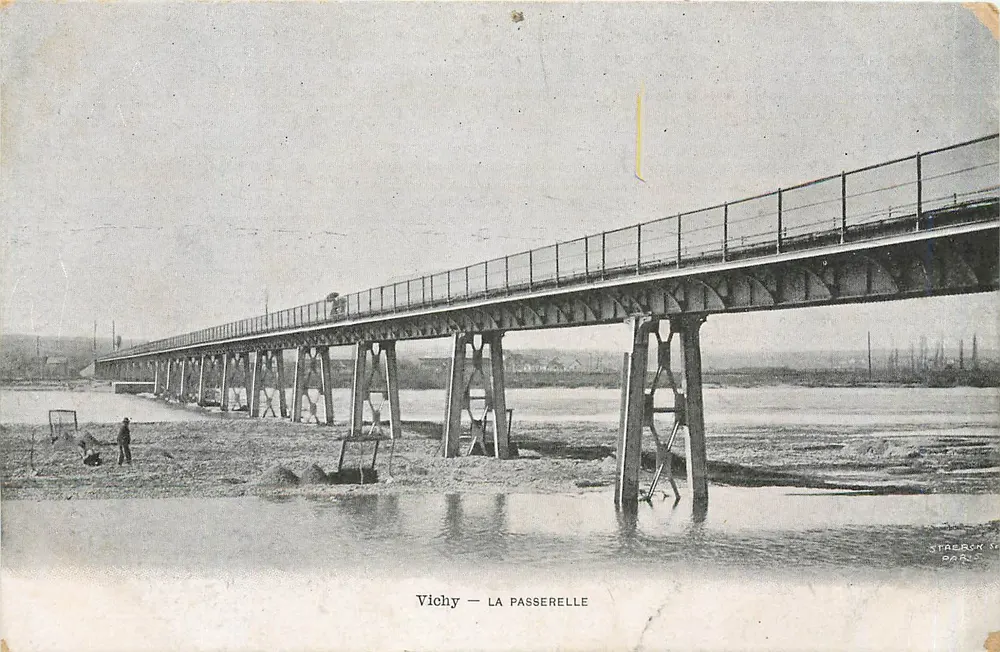 Vichy — LA PASSERELLE — STAELBCK PARIS - Frente