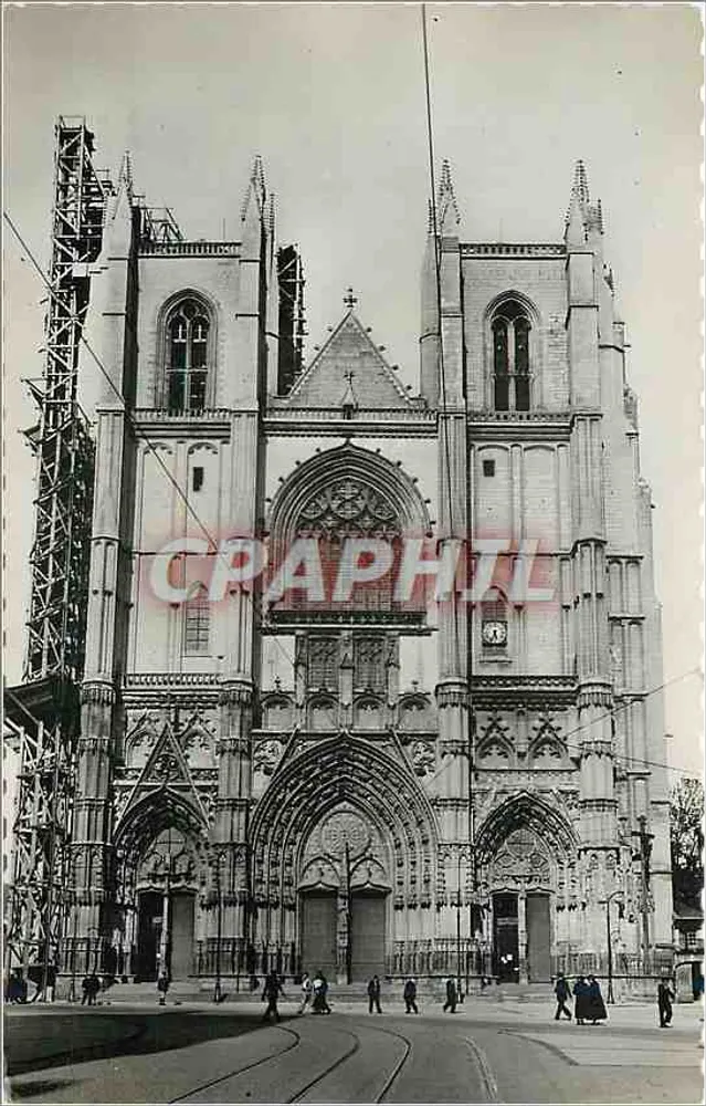 Catedral de São Pedro de Nantes — vista da fachada em obras — Edição Richelbourg, Nantes - Frente