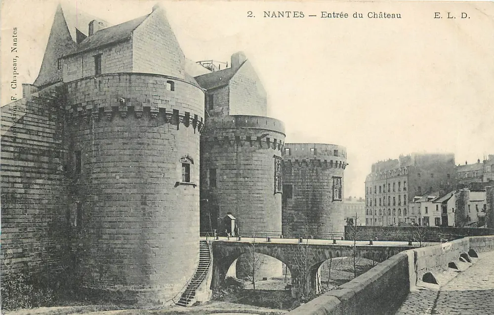 NANTES — Entrada do Castelo — E.L.D. - Frente