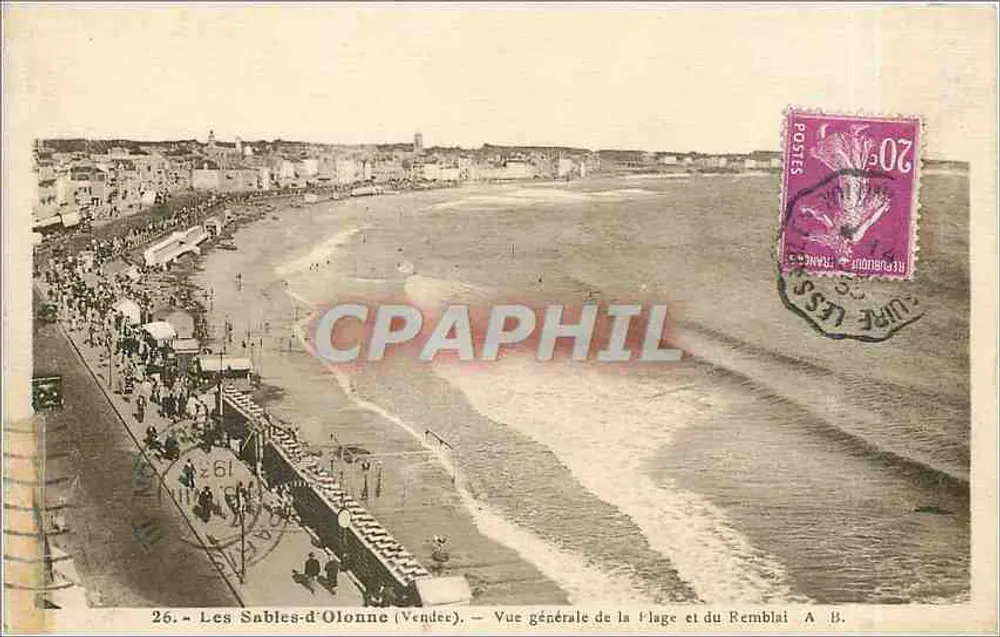 Les Sables-d'Olonne (Vendée) — Allgemeine Ansicht der Strandpromenade und des Ufers — A. B. - Vorderseite