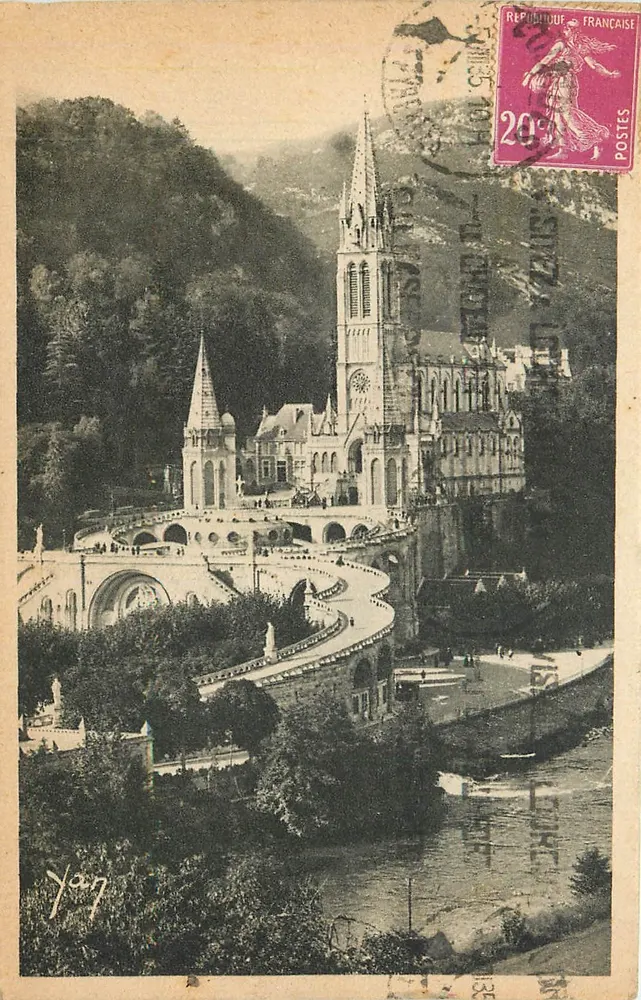 Lourdes — A Basílica e o Gave — Edição E. Quinault Lourdes - Frente