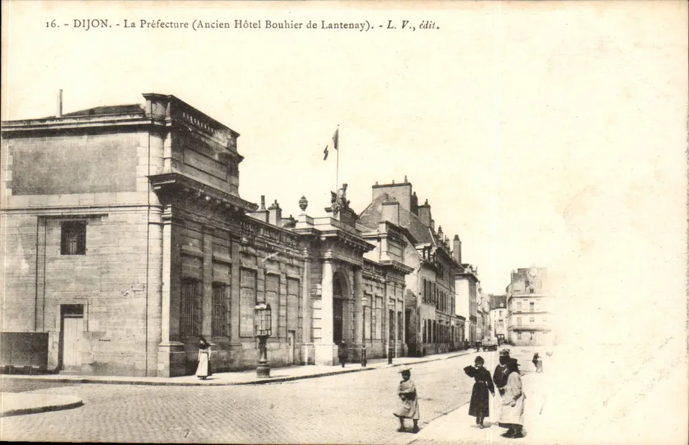 Dijon - Die Präfektur (Ehemaliges Hotel Bouhier de Lantenay) — L. V., Verlag - Vorderseite