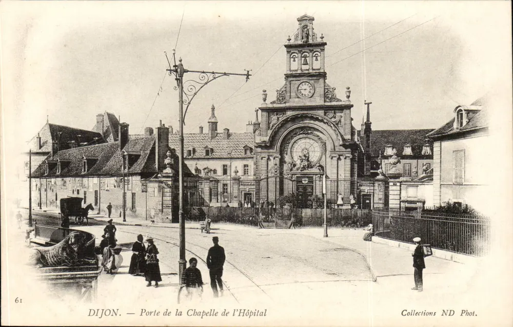 Dijon — Porte de la Chapelle de l'Hôpital — Collections ND Phot. - Recto