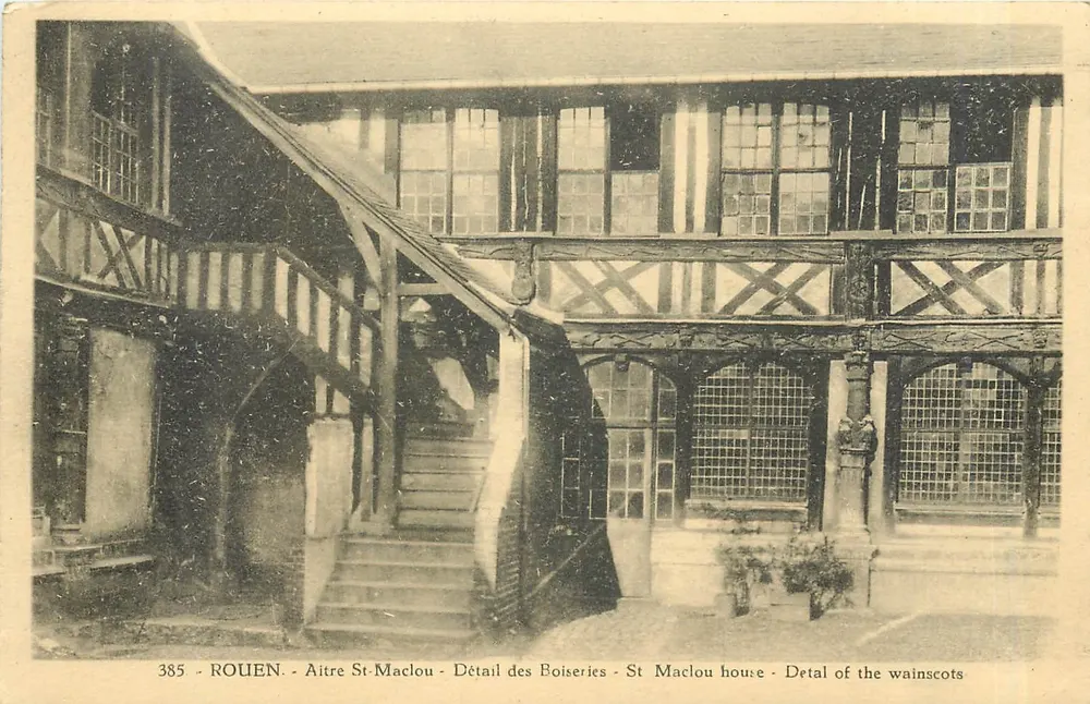 Rouen - Aître St-Maclou - Détail des Boiseries - Recto