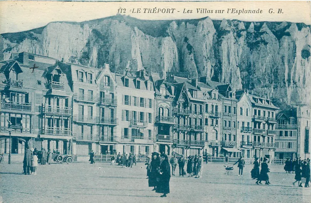 Le Tréport - De Villas op de Esplanade — G. B. - Voorkant