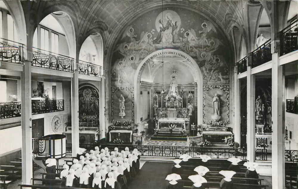 Interior of the Chapel of the Miraculous Medal — Paris — no. 15 - Front