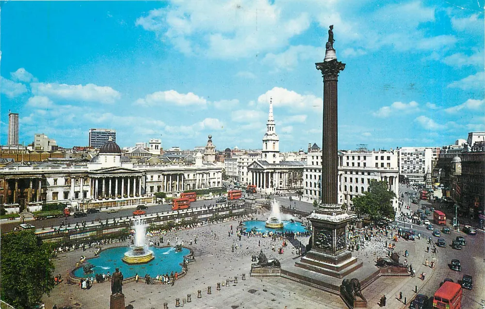 Trafalgar Square & Nelson's Column, London — The Photographic Greeting Card Co. Ltd. — n° 1310 - Front