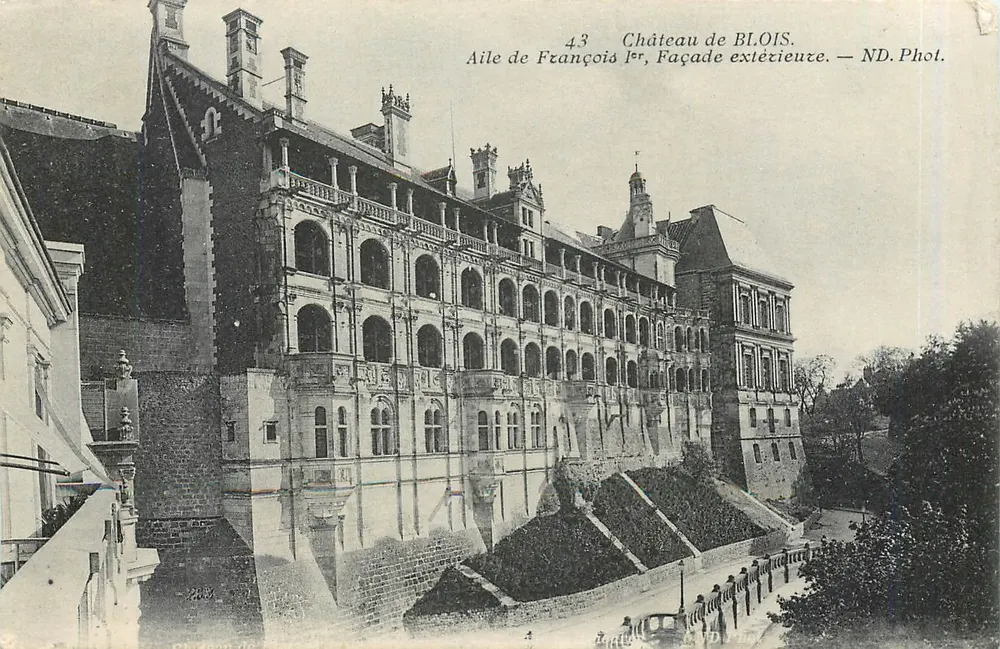 Château de Blois — Wing of François I, Exterior Facade — ND. Phot. - Front