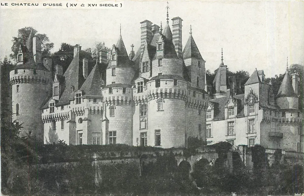 El Castillo de Ussé (siglos XV y XVI) — editor no visible - Anverso