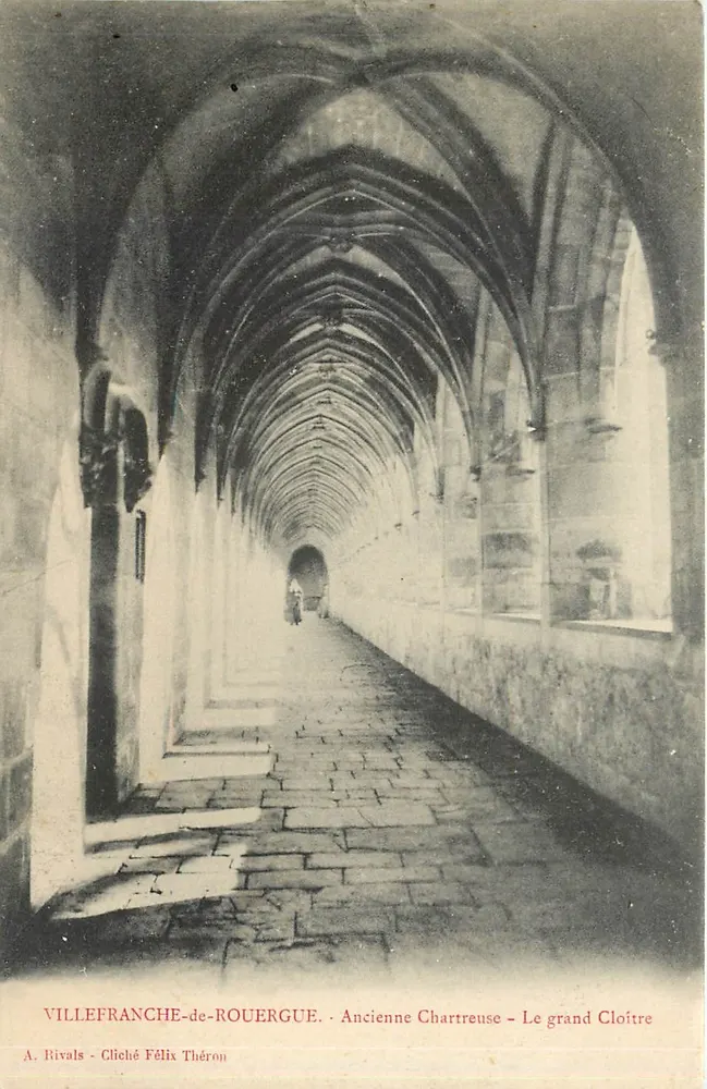 Villefranche-de-Rouergue — Alte Kartäuserabtei — Der Große Cloister — A. Rivals — Foto von Félix Théron - Vorderseite