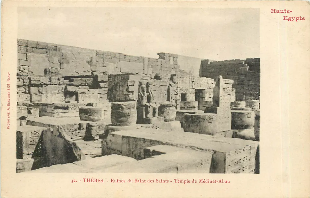 Thèbes - Ruines du Saint des Saints - Temple de Médinet-Abou — Phototypie A. Béseret & Cie, Nancy, n°32 - Recto