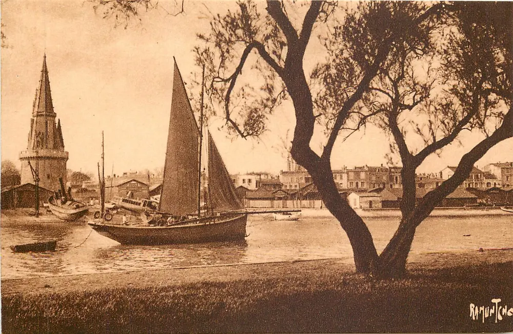 La Rochelle — Der Kanal und die Leuchtturm-Turm — Editions Artistiques Raymond Bergevin - Vorderseite