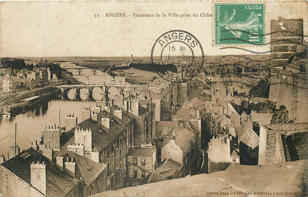 Angers - Panorama de la Ville prise du Château — Cartes Dego - Collection Artistique Louis Quastel - Recto
