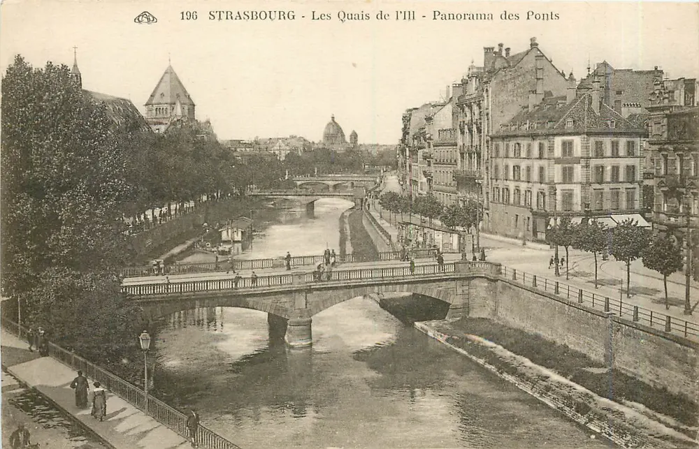 Straßburg - Die Quais de l'Ill - Panorama der Brücken — Verlag: Cie Alsacienne des Arts et Commerces, Straßburg, Nr. 196 - Vorderseite