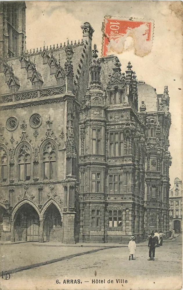 Arras — Hotel de Ville - Frente