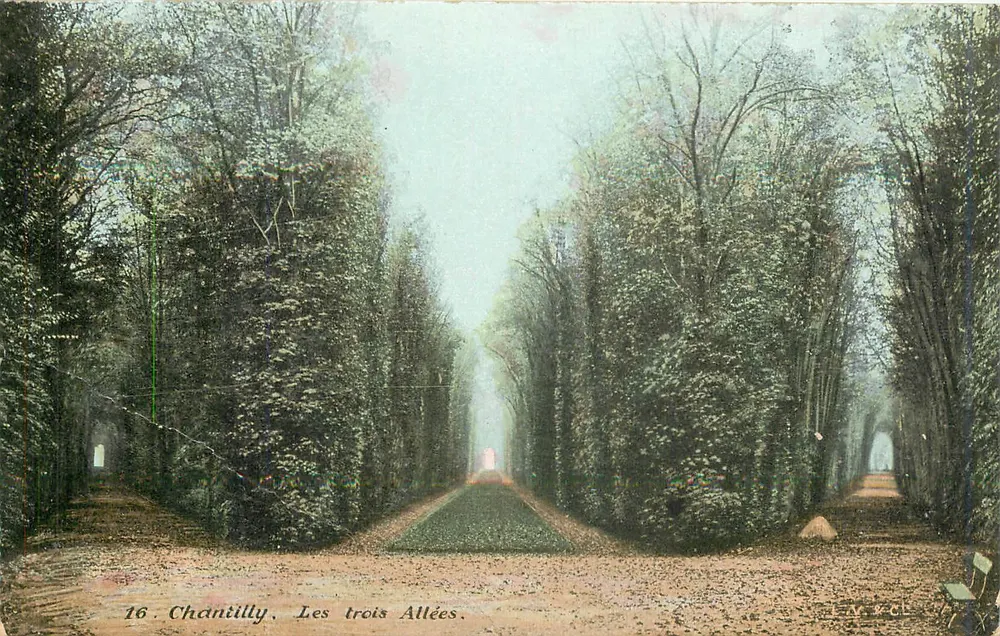 Chantilly, As Três Avenues — editor Aqua-Pauro & Cie, n°16 - Frente