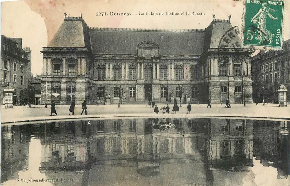 Rennes. — Das Palais de Justice und der Bassin — Verlag L. Mary-Roussellière, Rennes - Vorderseite