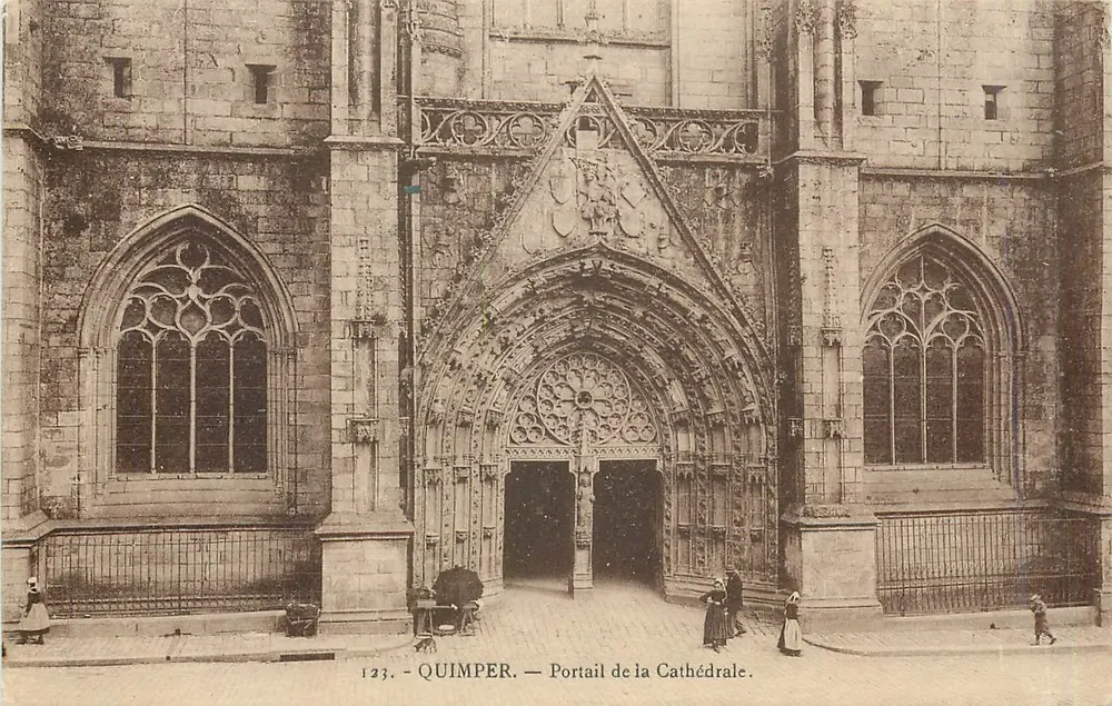 Quimper — Portal da Catedral — editor anônimo, n° 123 - Frente