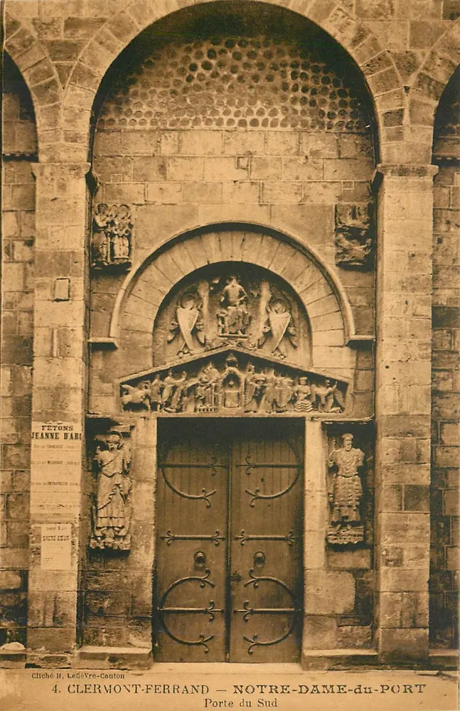 Clermont-Ferrand — Notre-Dame-du-Port — Porte du Sud - Recto
