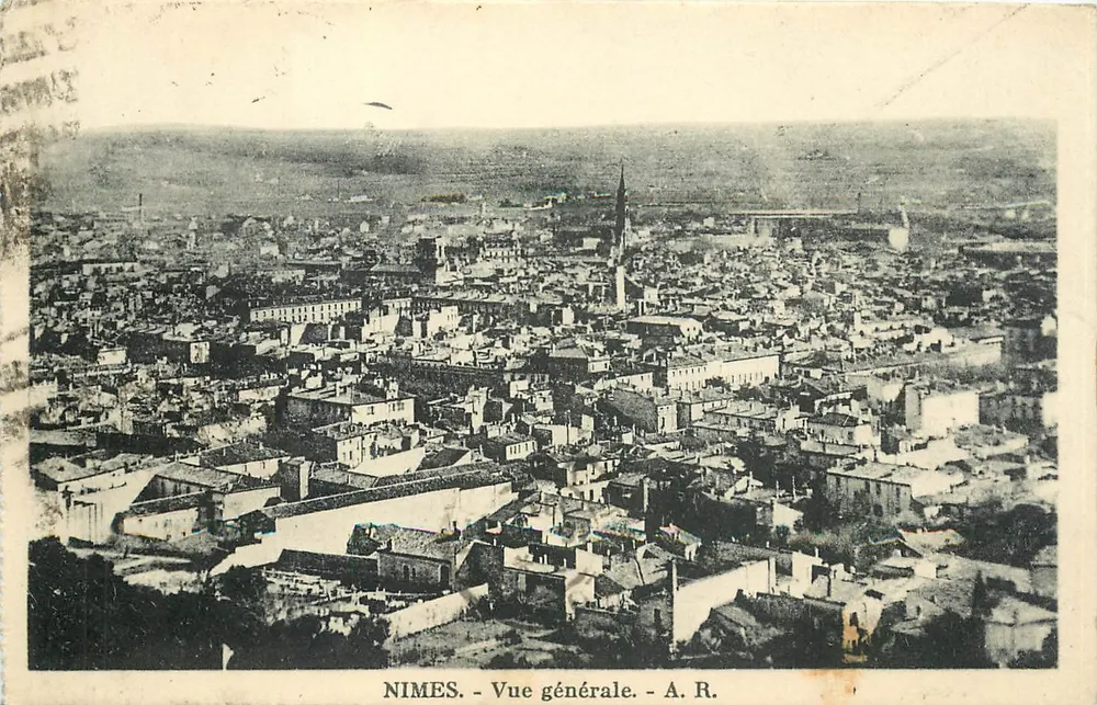 Nîmes - Vista geral - A. R. - Frente