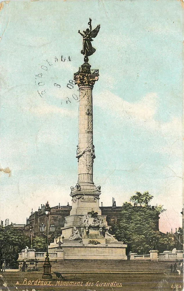 Bordeaux. Monument des Girondins — colonne ornée de sculptures, sommet avec statue d'ange — éditeur L.V. & Cie, n° L.V.4 - Recto