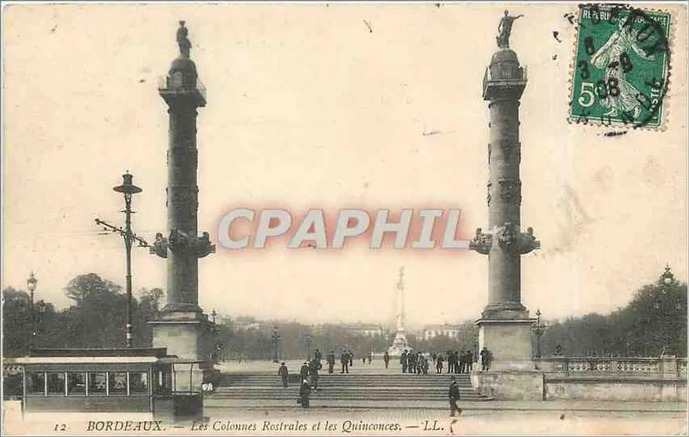 Bordeaux — Les Colonnes Rostrales et les Quinconces — LL. - Recto