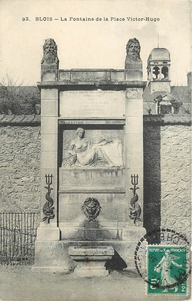 Blois — Die Fontaine de la Place Victor-Hugo — anonymer Verlag, Nr. 93 - Vorderseite