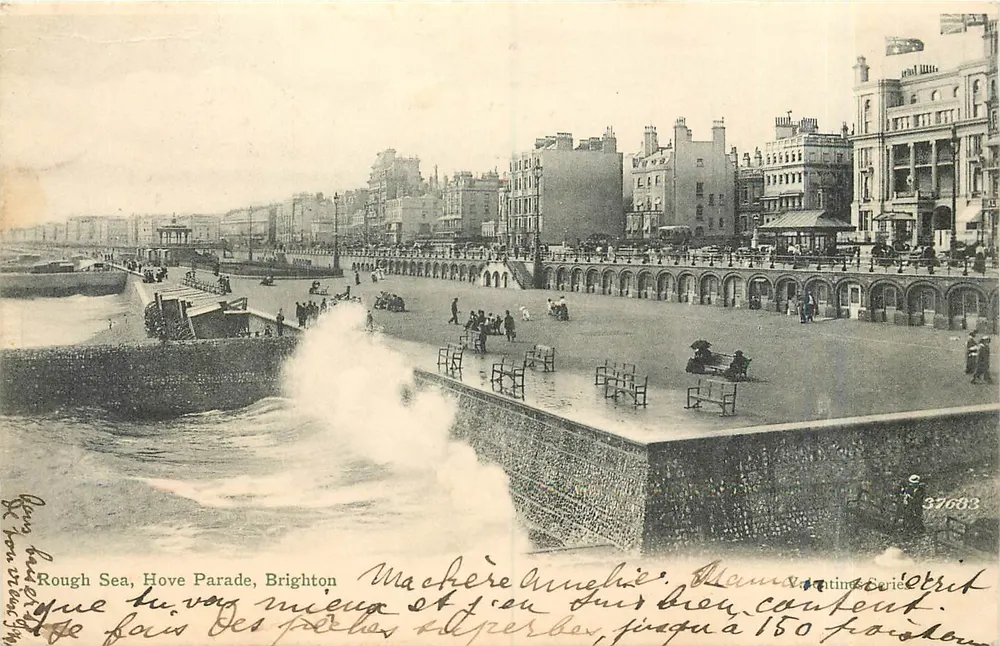 Ruw zee, Hove Parade, Brighton — Valentine Series n°37683 — onbekende uitgever - Voorkant