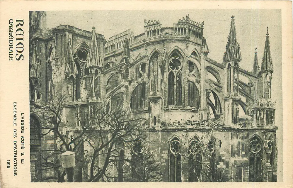 Reims - Catedral - Conjunto das destruições - lado S.E. - Reids & Cie - Frente