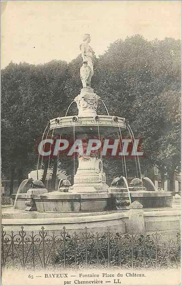Bayeux — Fontaine Place du Château — par Chennevière — LL - Recto