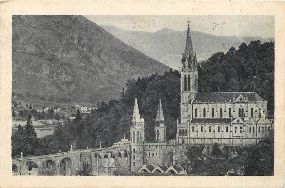 A Basílica e o Pic du Jer — Lourdes — Edição P. Dier — n°4 - Frente