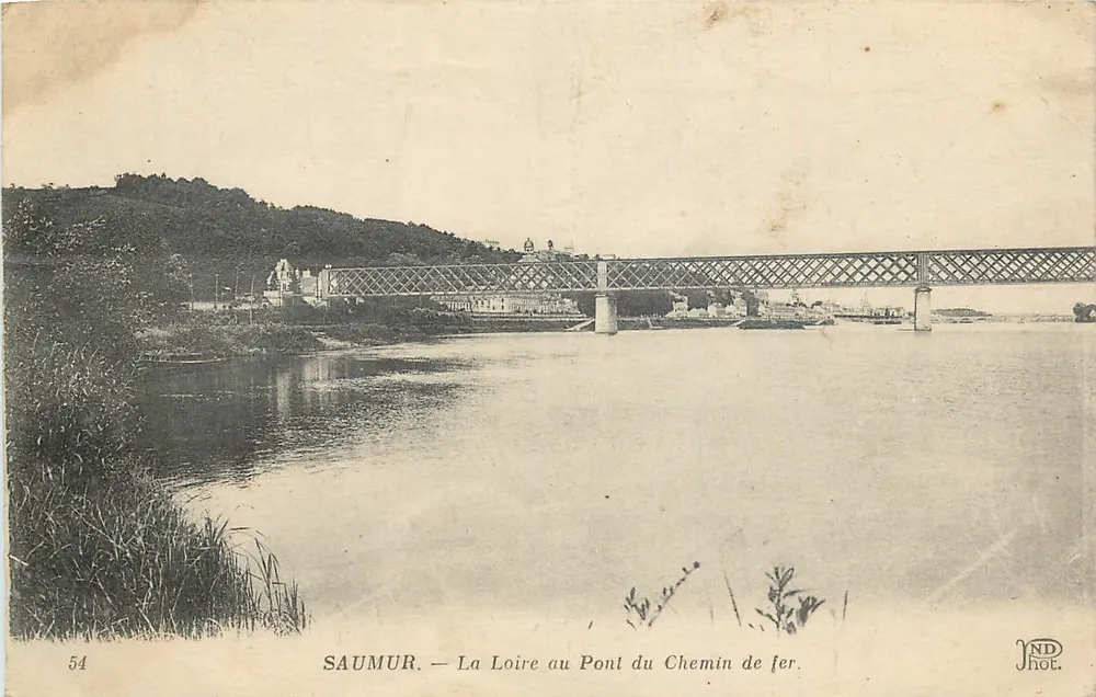 Saumur — La Loire au Pont du Chemin de fer — JND Phot. - Recto