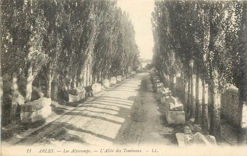 Arles — Les Alyscamps — L'Allée des Tombeaux — LL - Recto