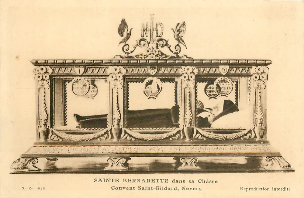 Sainte Bernadette dans sa Châsse — Couvent Saint-Gildard, Nevers — X.O. 1828 - Recto