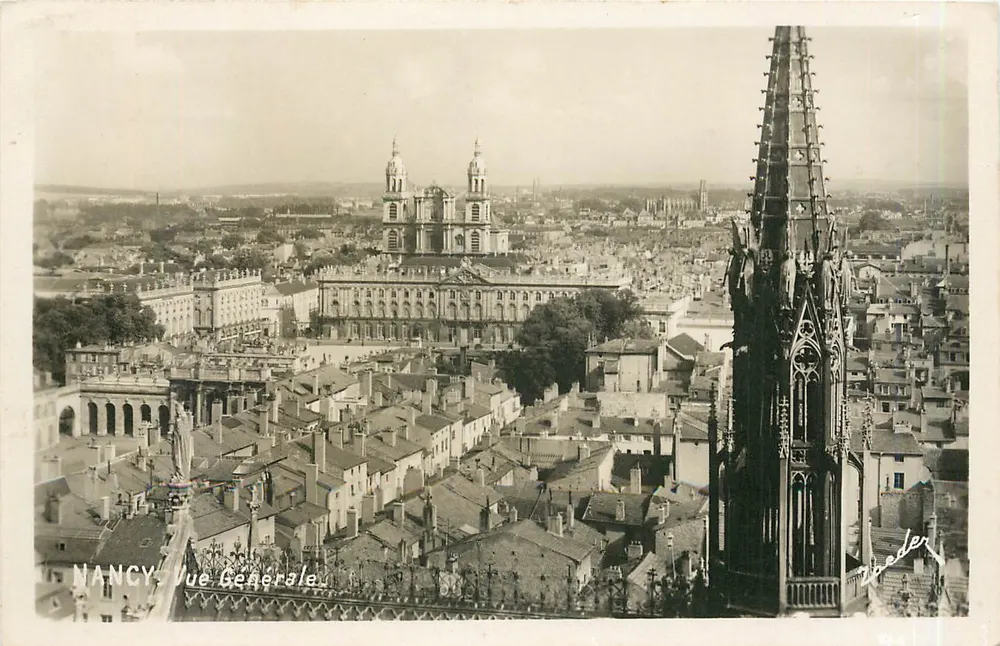 NANCY - Vista Geral — vista aérea desde a catedral — editor V. Roeder - Frente