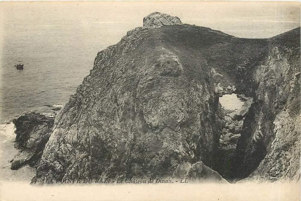 A Ponta do Raz - O Castelo de Dinan - LL - Frente