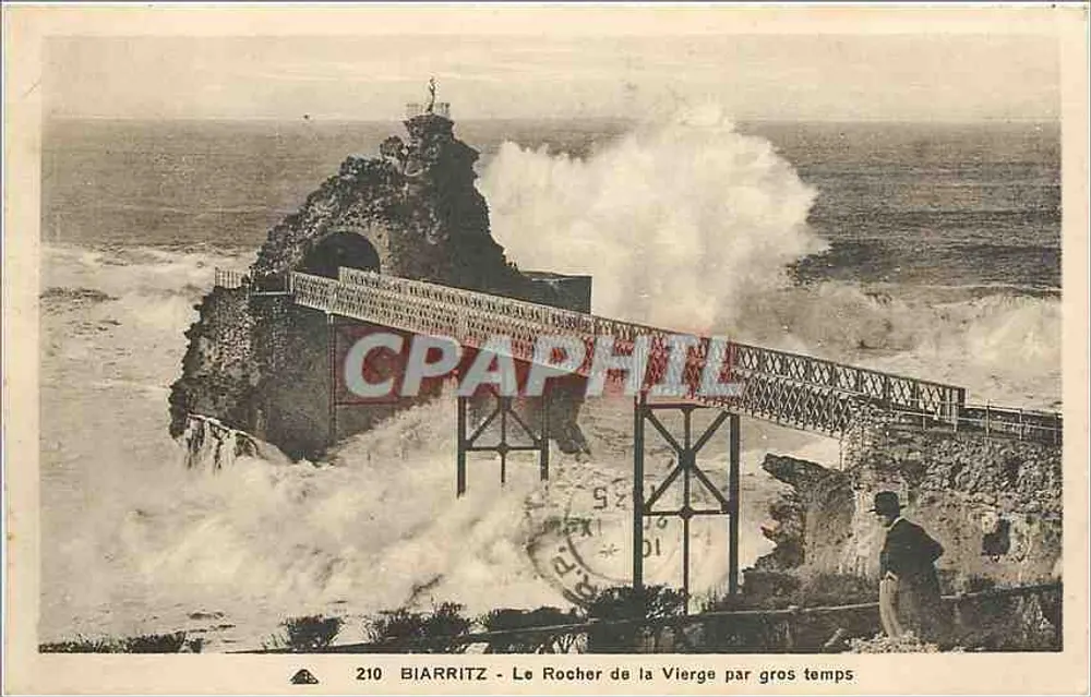 Biarritz - Le Rocher de la Vierge par gros temps — n° 210 - Recto