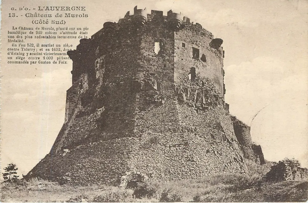 Château de Murols — Côté Sud — G. d'O. - L'Auvergne - Recto