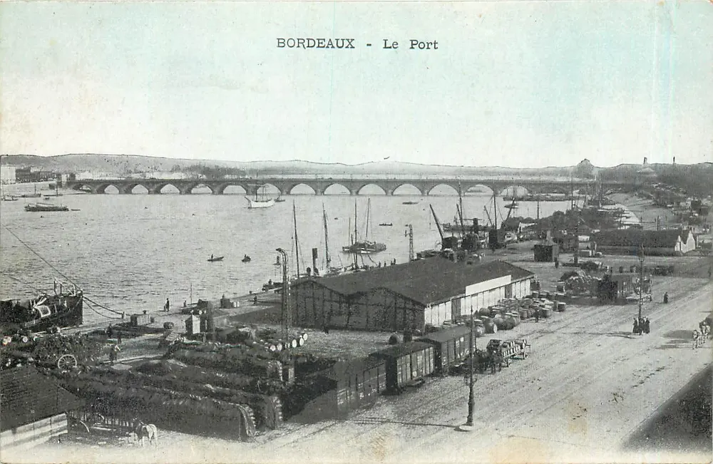 Bordeaux - O Porto — visão do porto com o ponte e os cais — editor não identificado - Frente