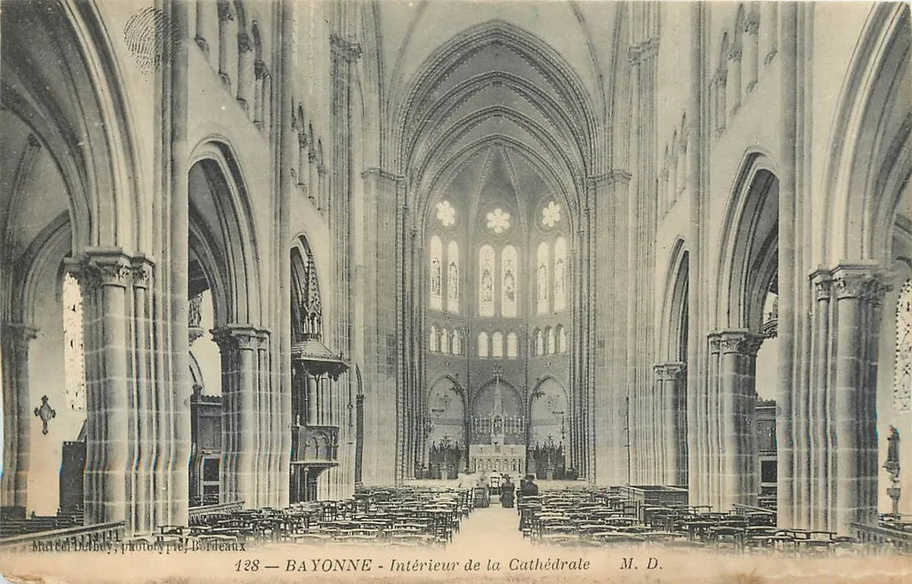Bayonne — Interno della Cattedrale — Mutéel Delboy, fototipia, Bordeaux, n° 128 - Recto