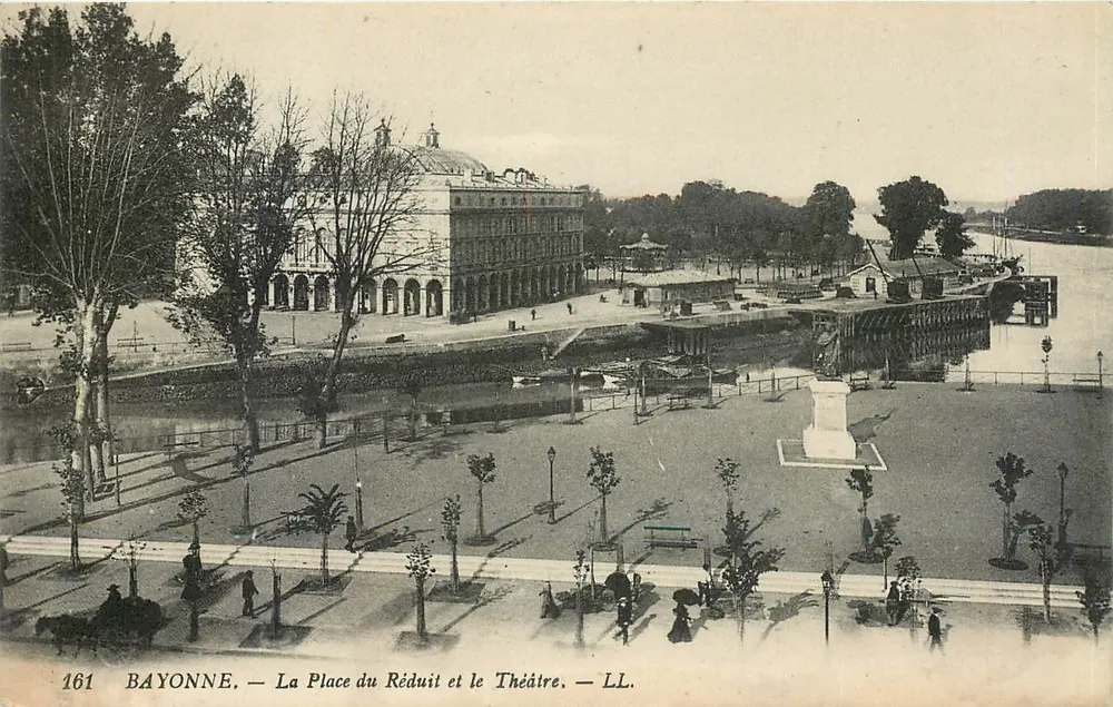 Bayonne — Place du Réduit und das Theater — LL. n° 161 - Vorderseite