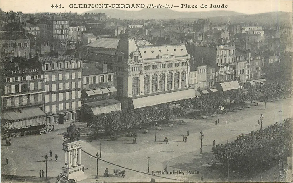 Clermont-Ferrand (P.-de-D.) — Praça de Jaude — L'Hirondelle, Paris, n°441 - Frente